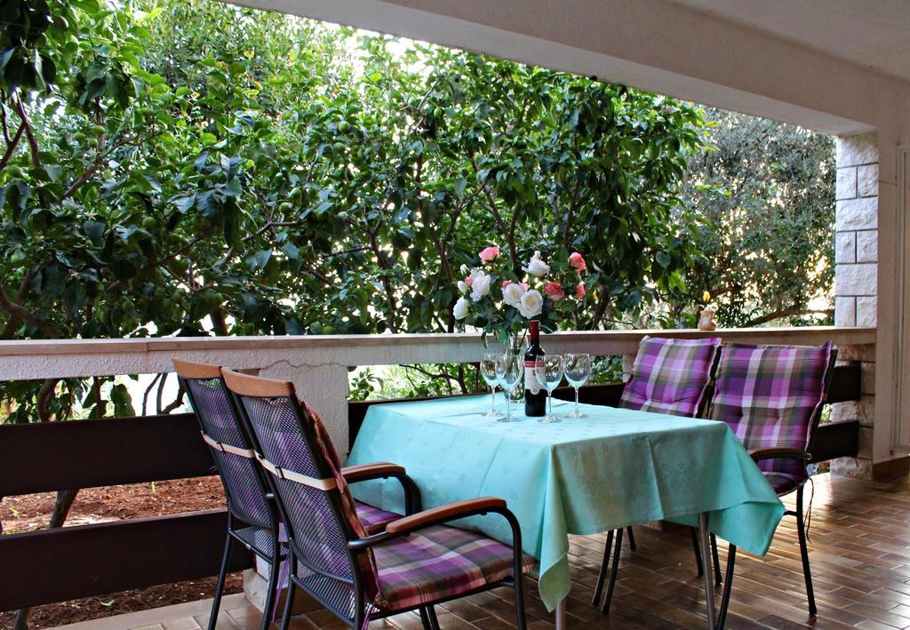 Apartments Doris Zavalatica Exterior foto